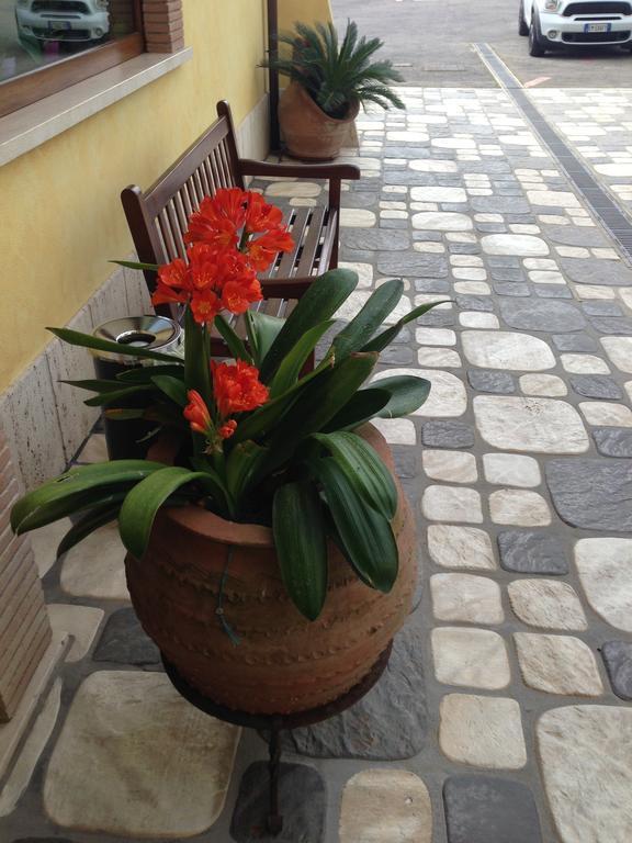 Borgo Montello La Locanda Del Cavaliere מראה חיצוני תמונה