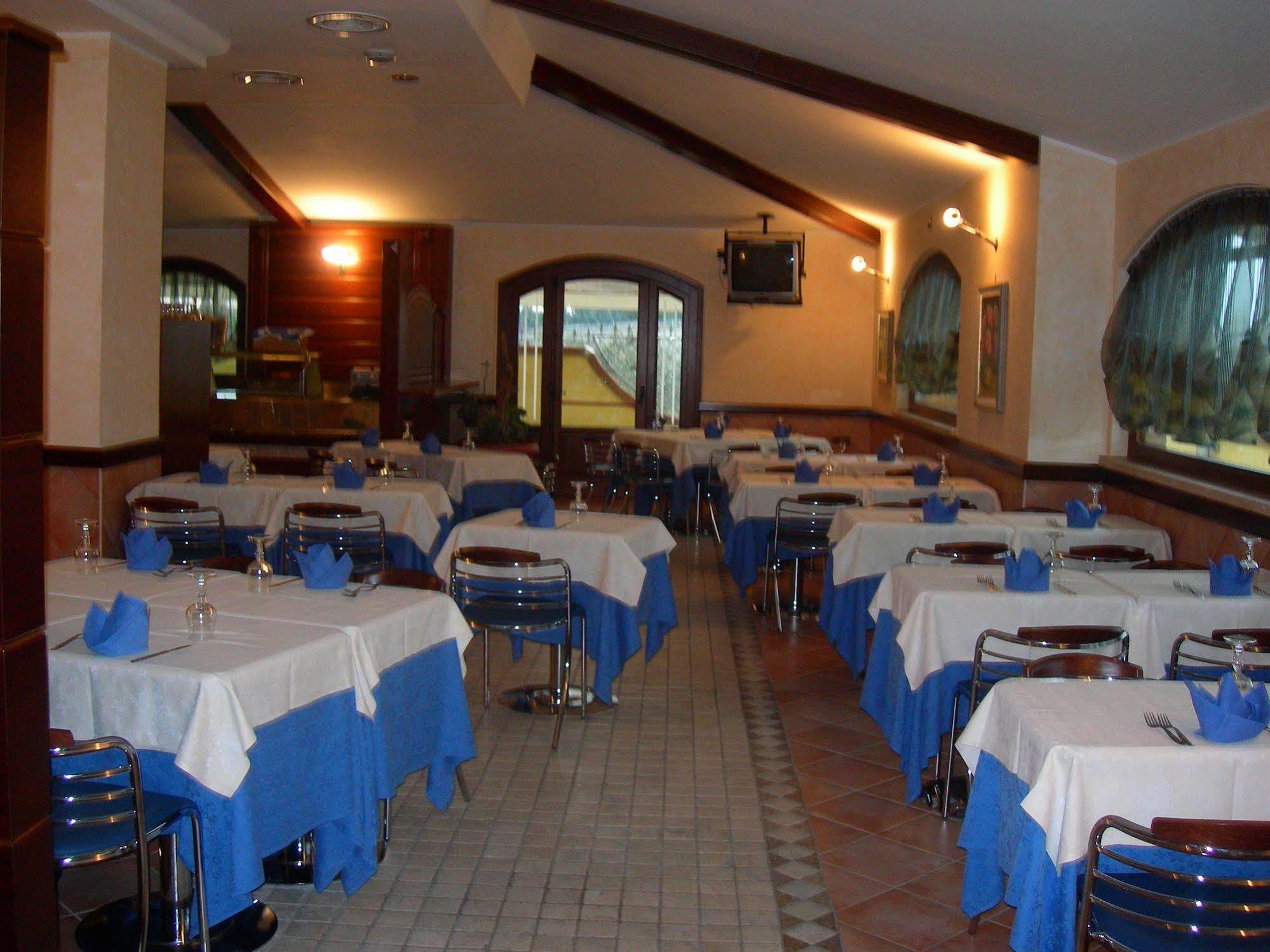Borgo Montello La Locanda Del Cavaliere מראה חיצוני תמונה