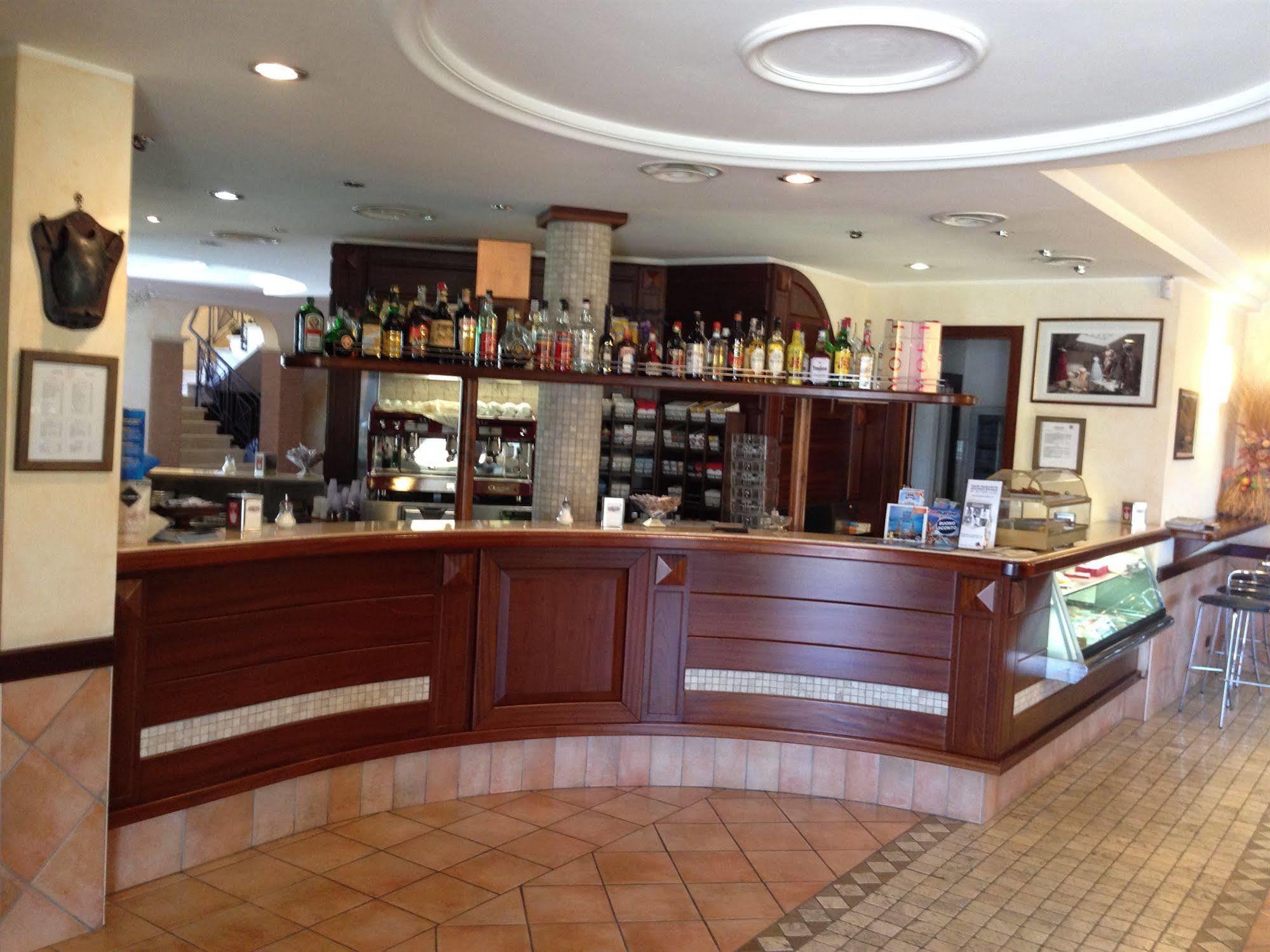 Borgo Montello La Locanda Del Cavaliere מראה חיצוני תמונה