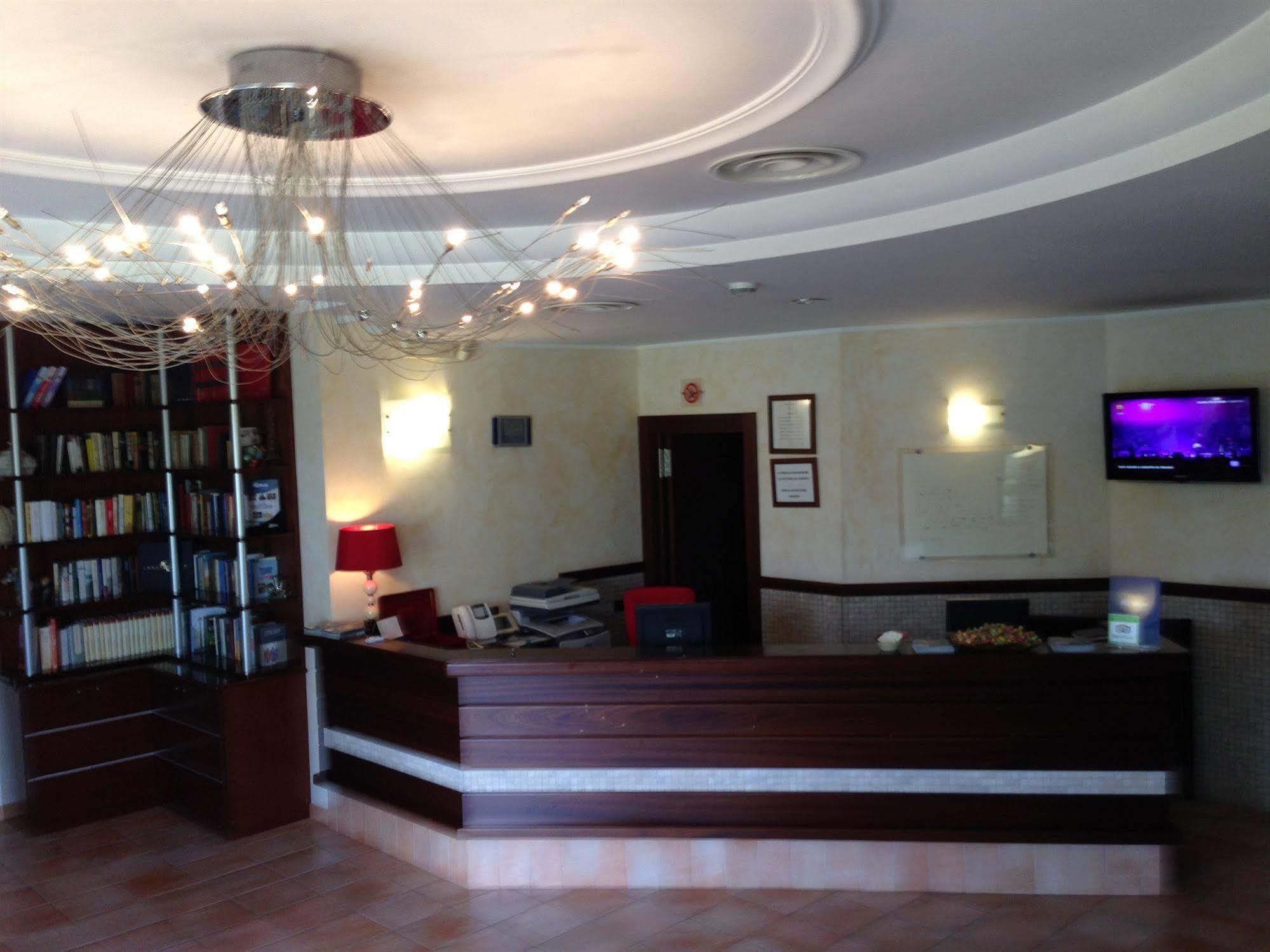 Borgo Montello La Locanda Del Cavaliere מראה חיצוני תמונה