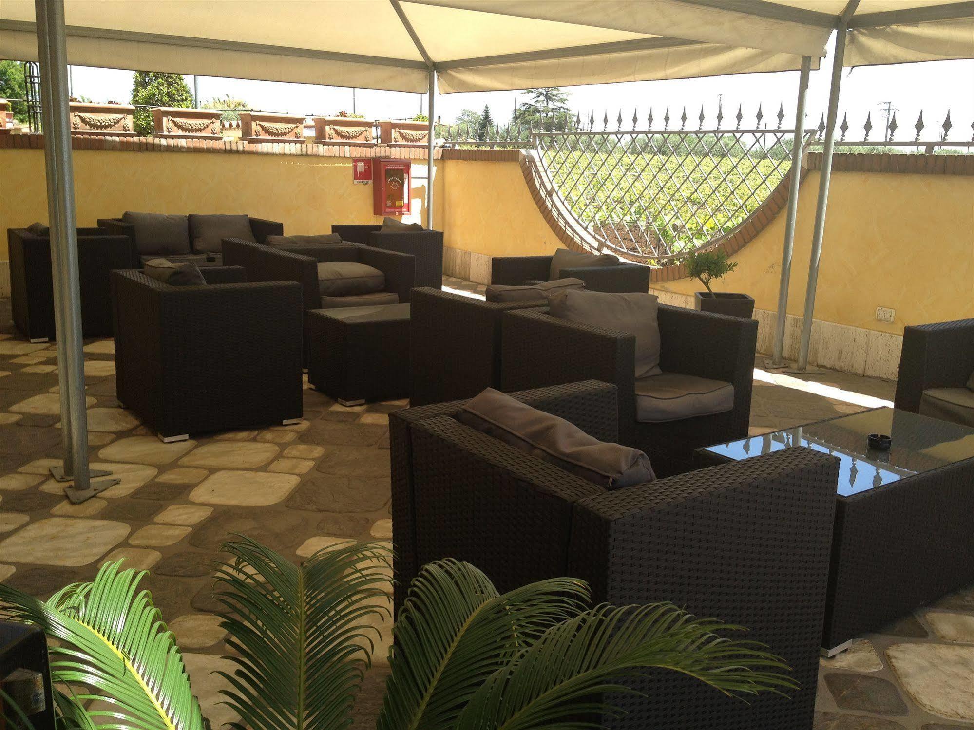 Borgo Montello La Locanda Del Cavaliere מראה חיצוני תמונה