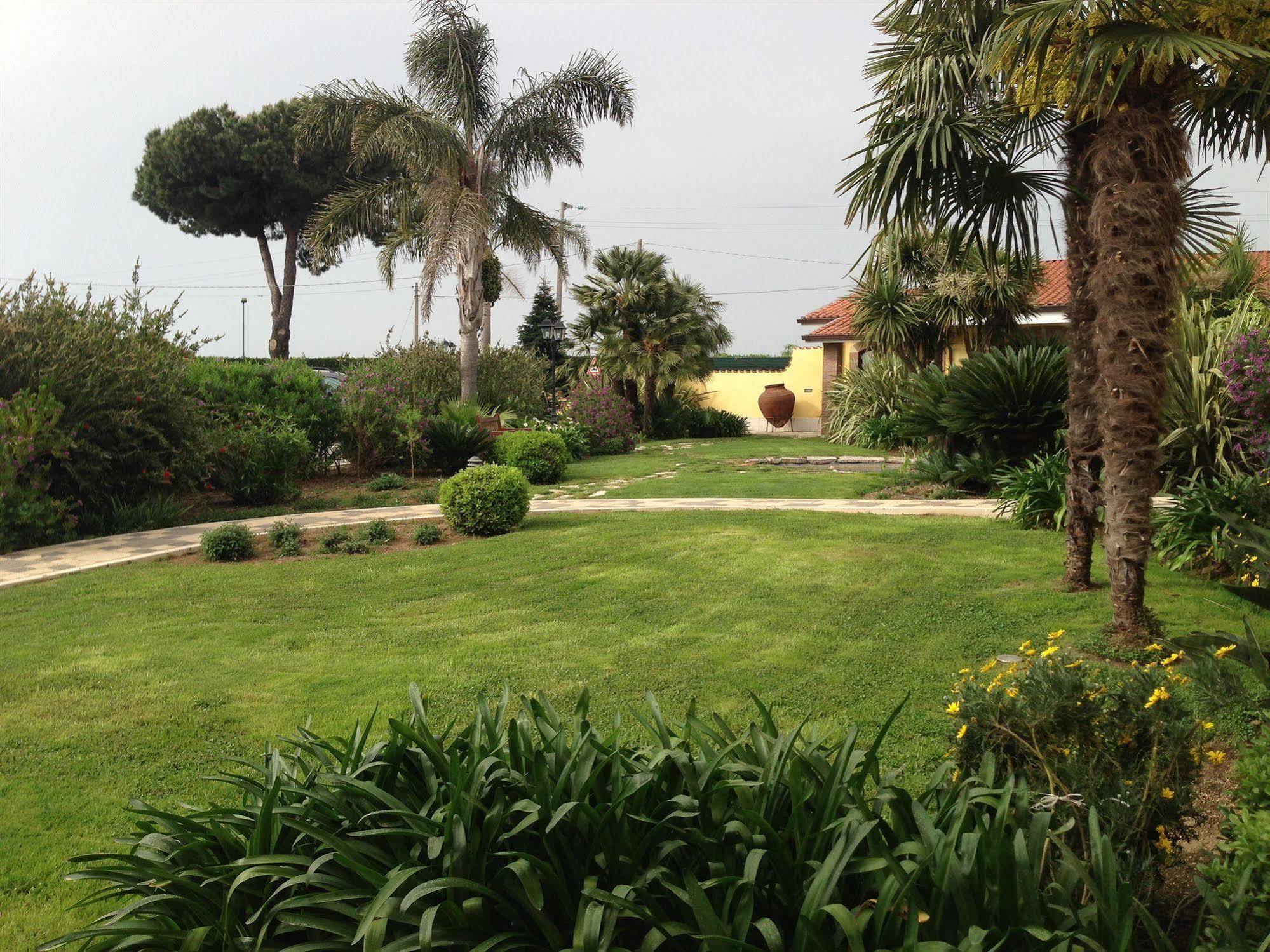 Borgo Montello La Locanda Del Cavaliere מראה חיצוני תמונה